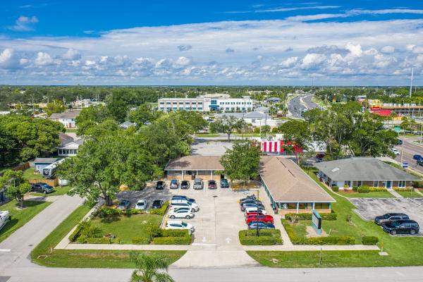 Tatiana Diaz -Florida Lakes Realty