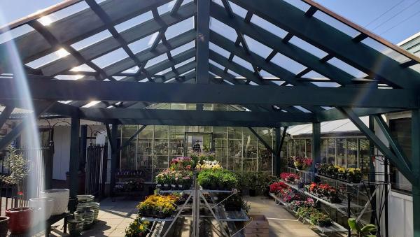 Drake's 7 Dees Landscaping and Garden Center