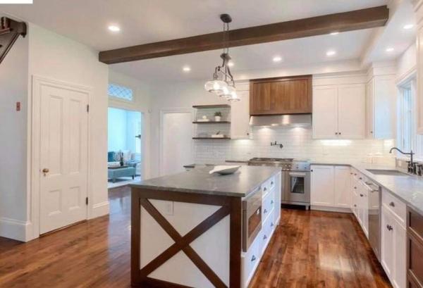 R C Hardwood Flooring