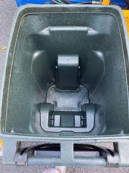 Envirocleaned Trash Can Cleaning