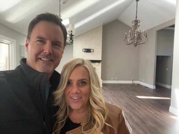 Spouses Who Sell Houses