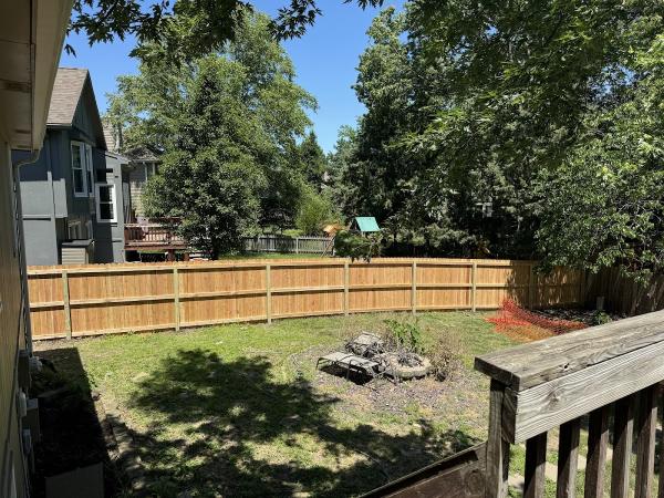 Royal Fence & Design LLC