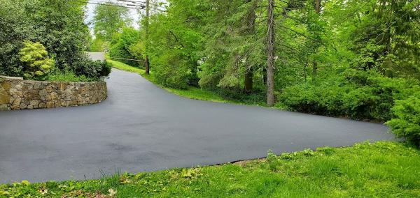 Stutz Driveway Sealing and Repair