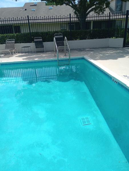 Blue Aquatic Pool Service LLC