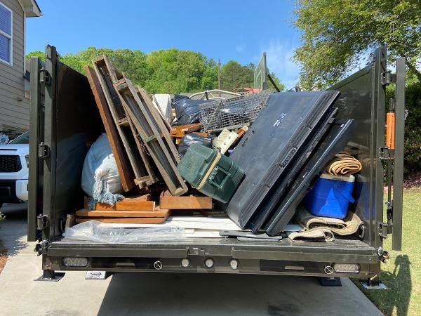 Toss & Tote Services
