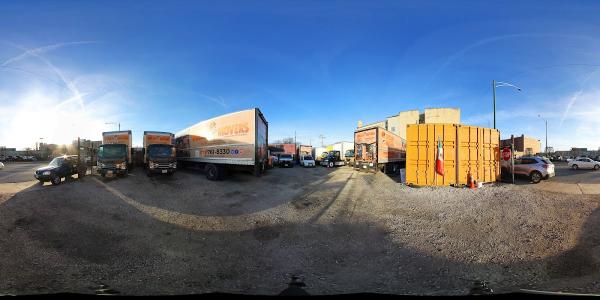 Wolley Movers Chicago