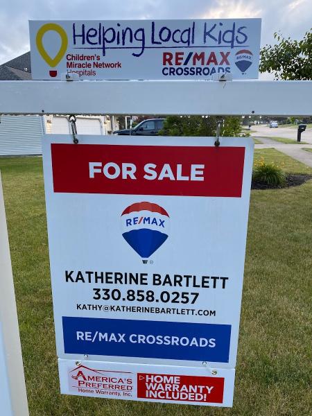 Katherine Bartlett Realtor Re/Max Crossroads
