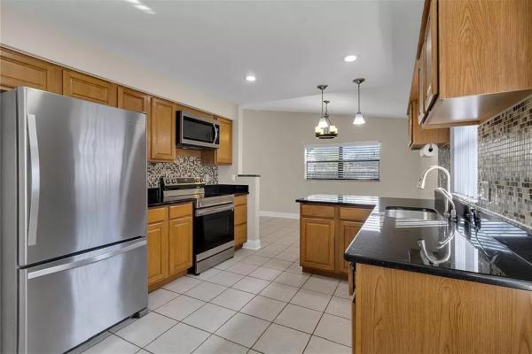 Hydroglow Cleaning and Floor Care