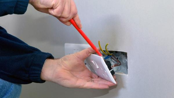 Revolution Electric LLC