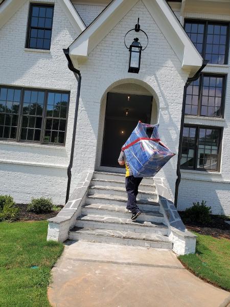 Two Thumbs Up Movers LLC