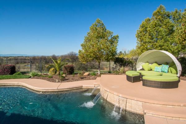 Julia Dedmon: Shasta County Real Estate Advisor