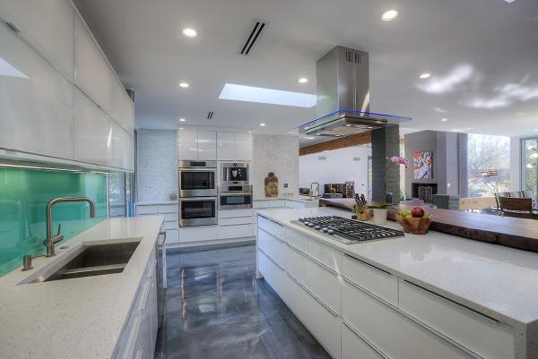 E & S Builders