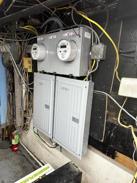 L.r. Electric