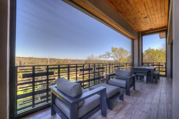 River Hills Homes