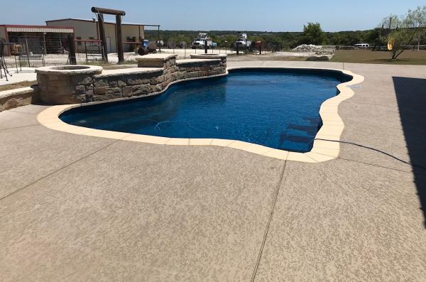 Blue Bottom Pools