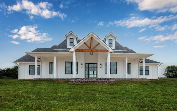 Lafollette Custom Homes