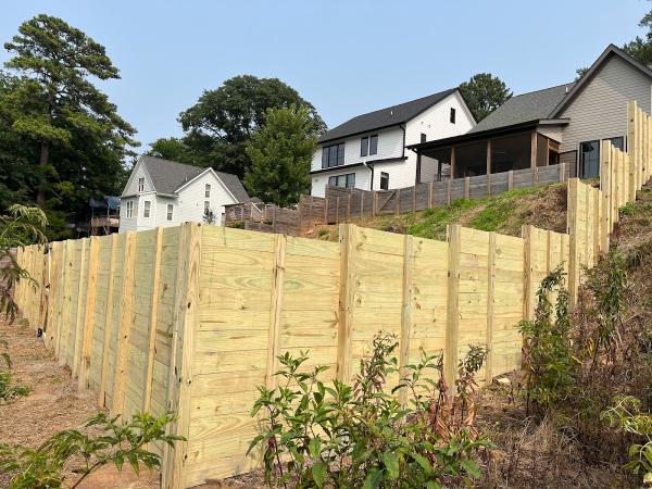 Friendly Fencing LLC