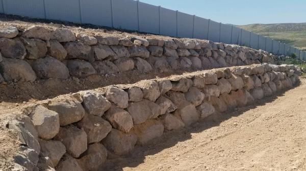 Artistic Rock Walls & Excavation LLC