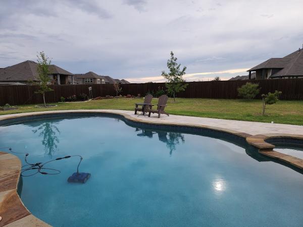 Hauk Custom Pools