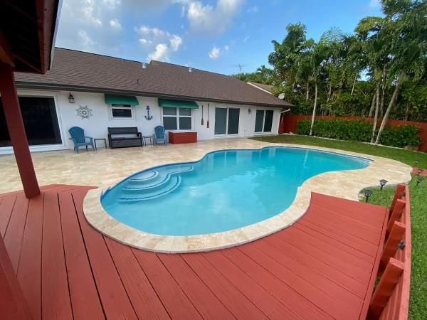 MR. Pool Service LLC