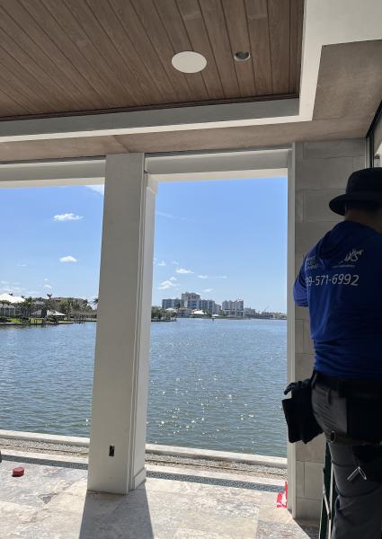 Naples Glass Cleaning LLC