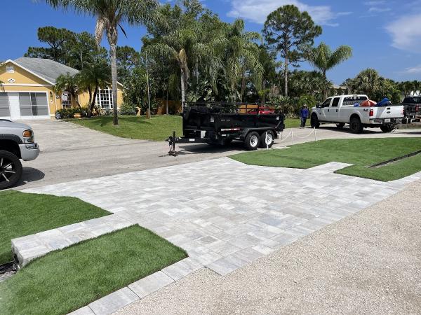 Huge Design Pavers & Landscaping Inc
