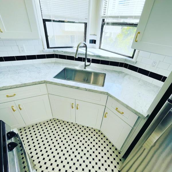 APT Maintenance Inc