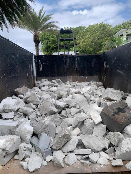 XS Trash