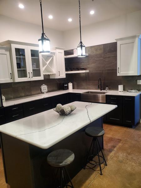 Tucson Cabinets and Stoneworks