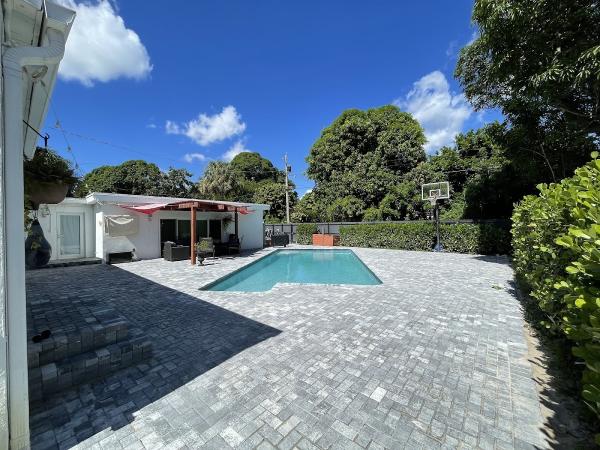 Service Queen Pavers and Concrete