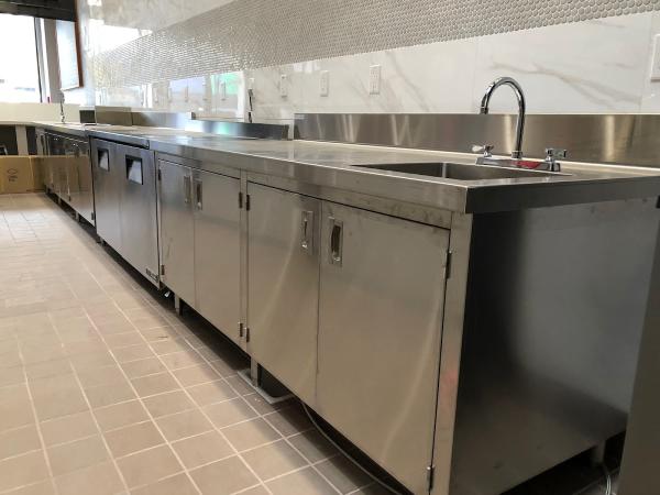Lee's Stainless Steel Kitchen Cabinets