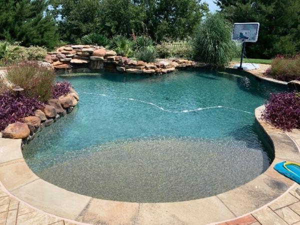 Deluxe Pool Cleaners