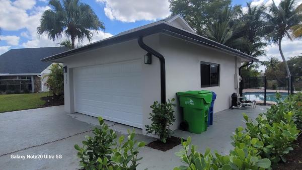 Arte Seamless Gutters