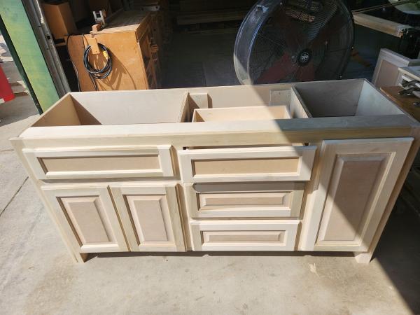 Henderson's Custom Cabinets