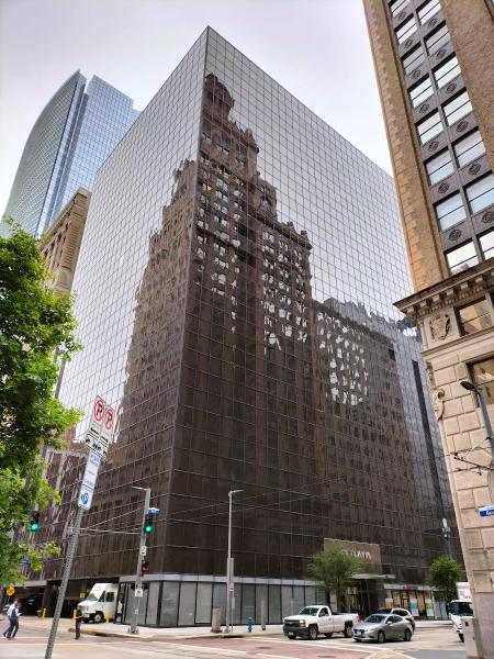 Niels Esperson Building