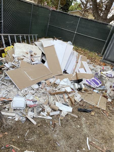 Makillos Roofing &demolition &junk Removal Services