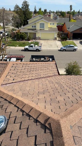 Alba's Roofing