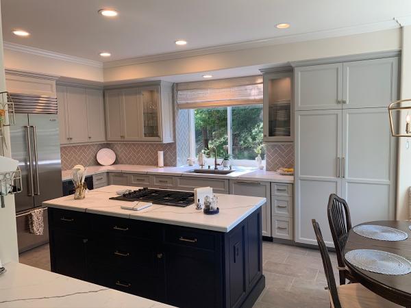 Elegant Cabinetry Inc.