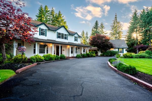 Oregon Farm and Home Brokers