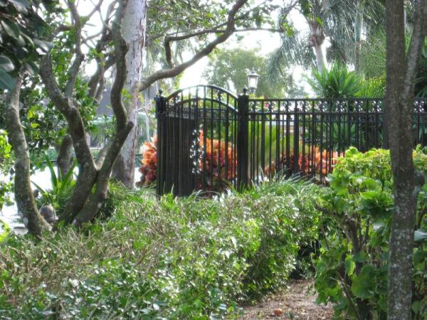 Saylor Fence Contractors