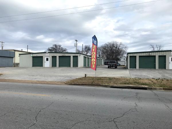 4th Avenue Storage