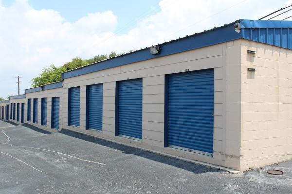 Maximum Mini Storage Perrin Beitel