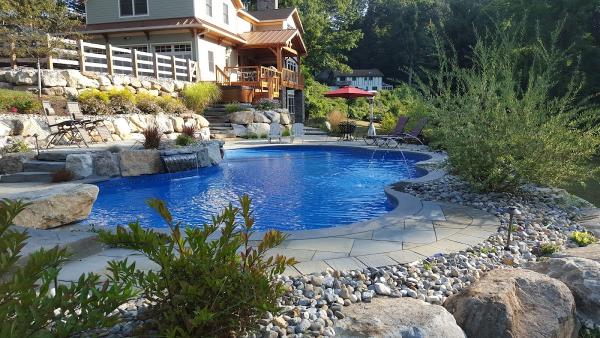 Henry Bona Pools & Spas