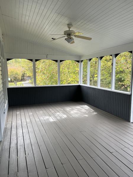 Brookeville Pressure Cleaning and Deck Restoration