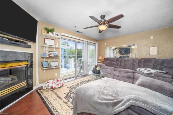 Tom & Dariya Milan LPT Realty