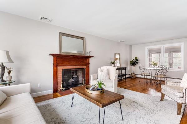 Jmrg Design and Staging