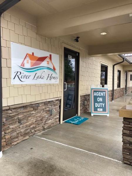 River Lake Homes LLC