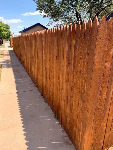 Elite Fence Staining and Construction
