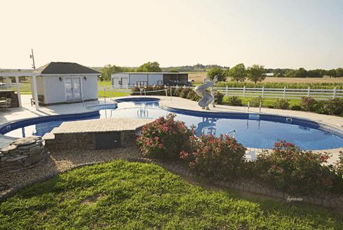 Roy Vaden Pools Construction