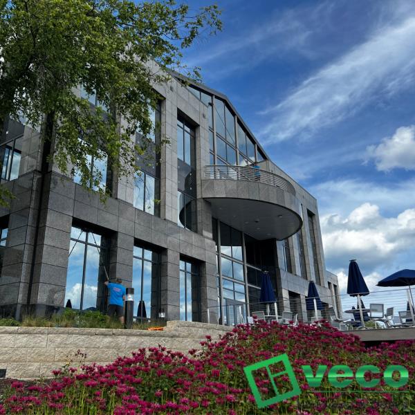 Veco Window Washing and Gutter Cleaning